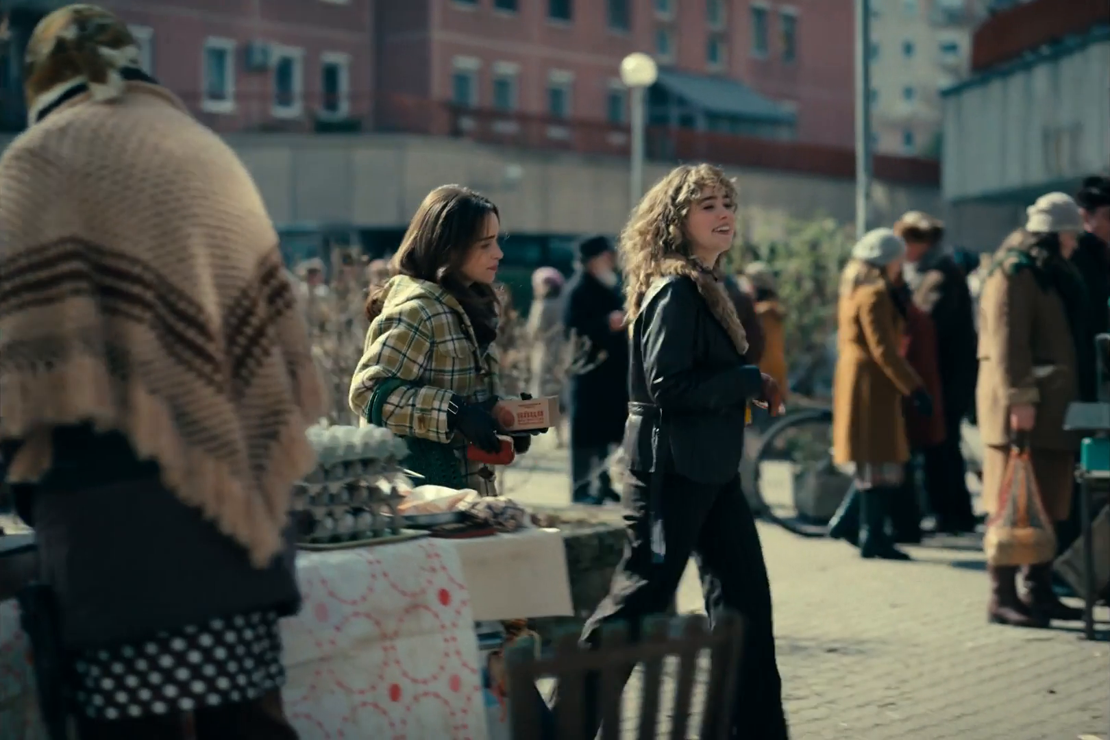 Keywords: emiliaclarke;emilia-clarke;emiliaclarkearchive;emilia-clarke-archive;ponies;screencaptures;