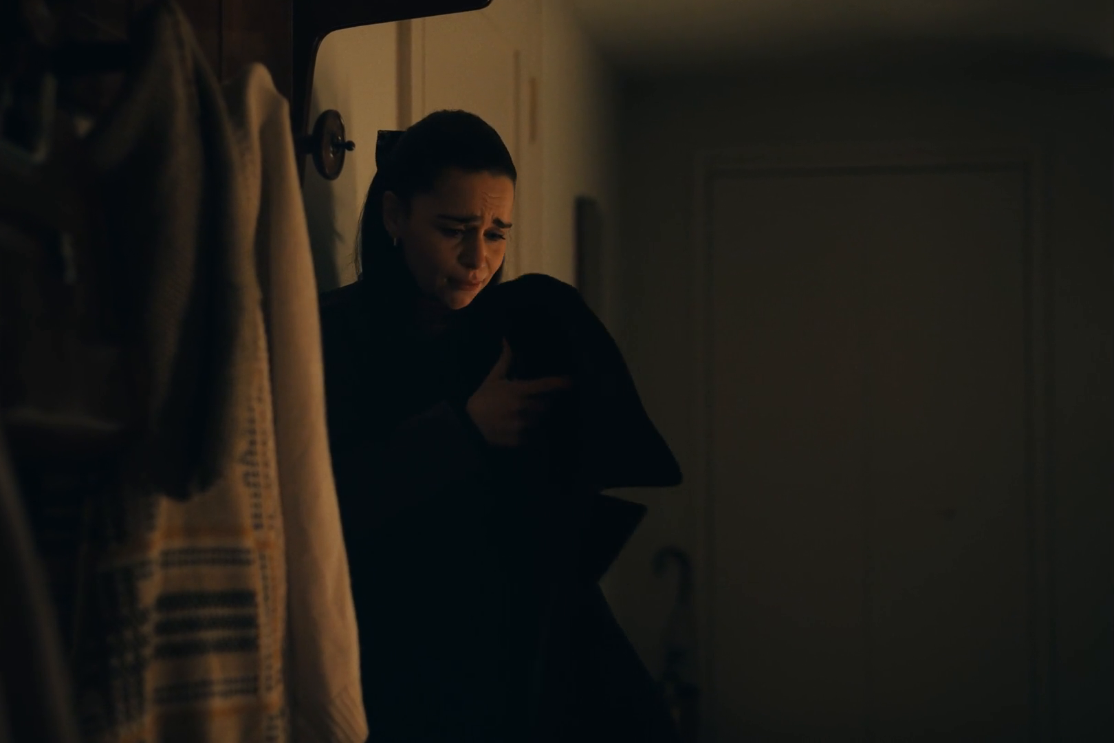 Keywords: emiliaclarke;emilia-clarke;emiliaclarkearchive;emilia-clarke-archive;ponies;screencaptures;