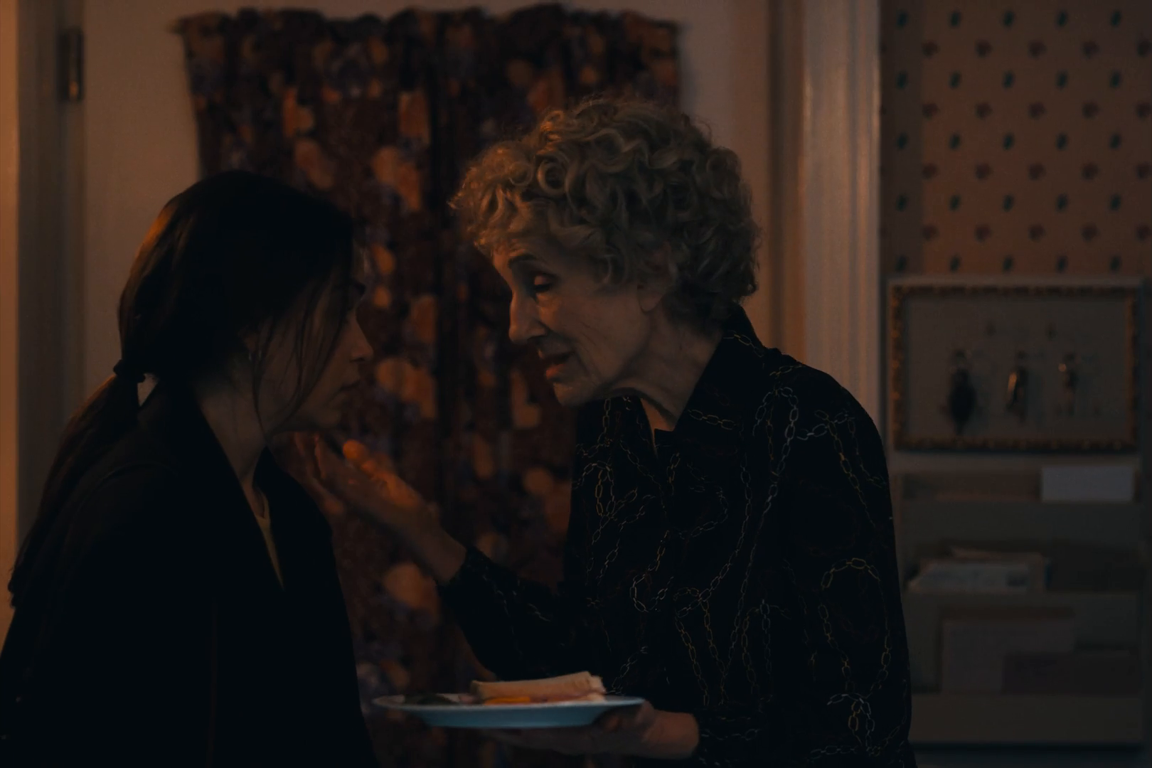 Keywords: emiliaclarke;emilia-clarke;emiliaclarkearchive;emilia-clarke-archive;ponies;screencaptures;