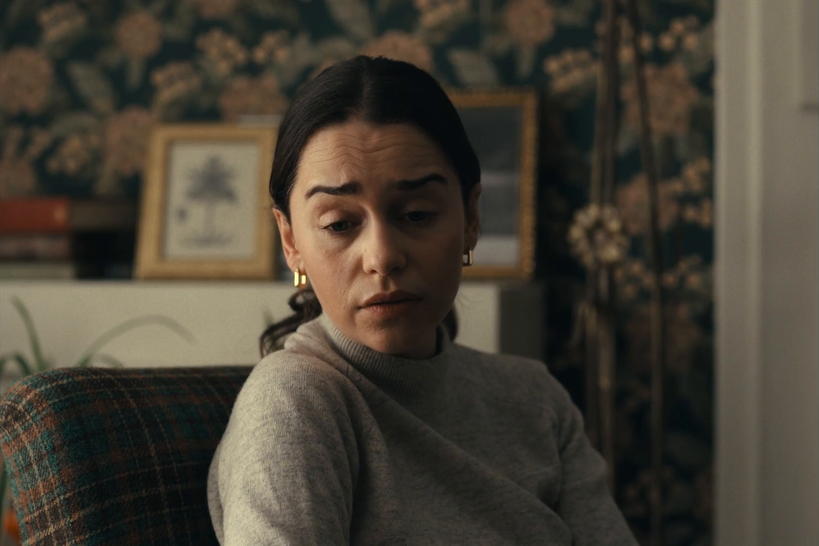 Keywords: emiliaclarke;emilia-clarke;emiliaclarkearchive;emilia-clarke-archive;ponies;screencaptures;