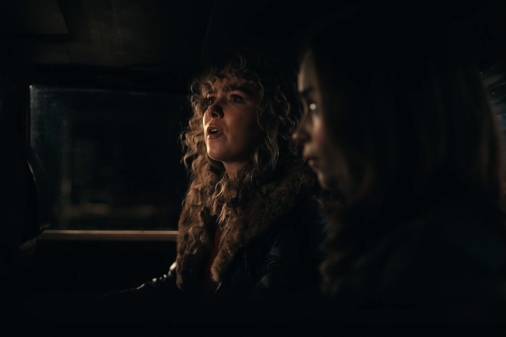 Keywords: emiliaclarke;emilia-clarke;emiliaclarkearchive;emilia-clarke-archive;ponies;screencaptures;