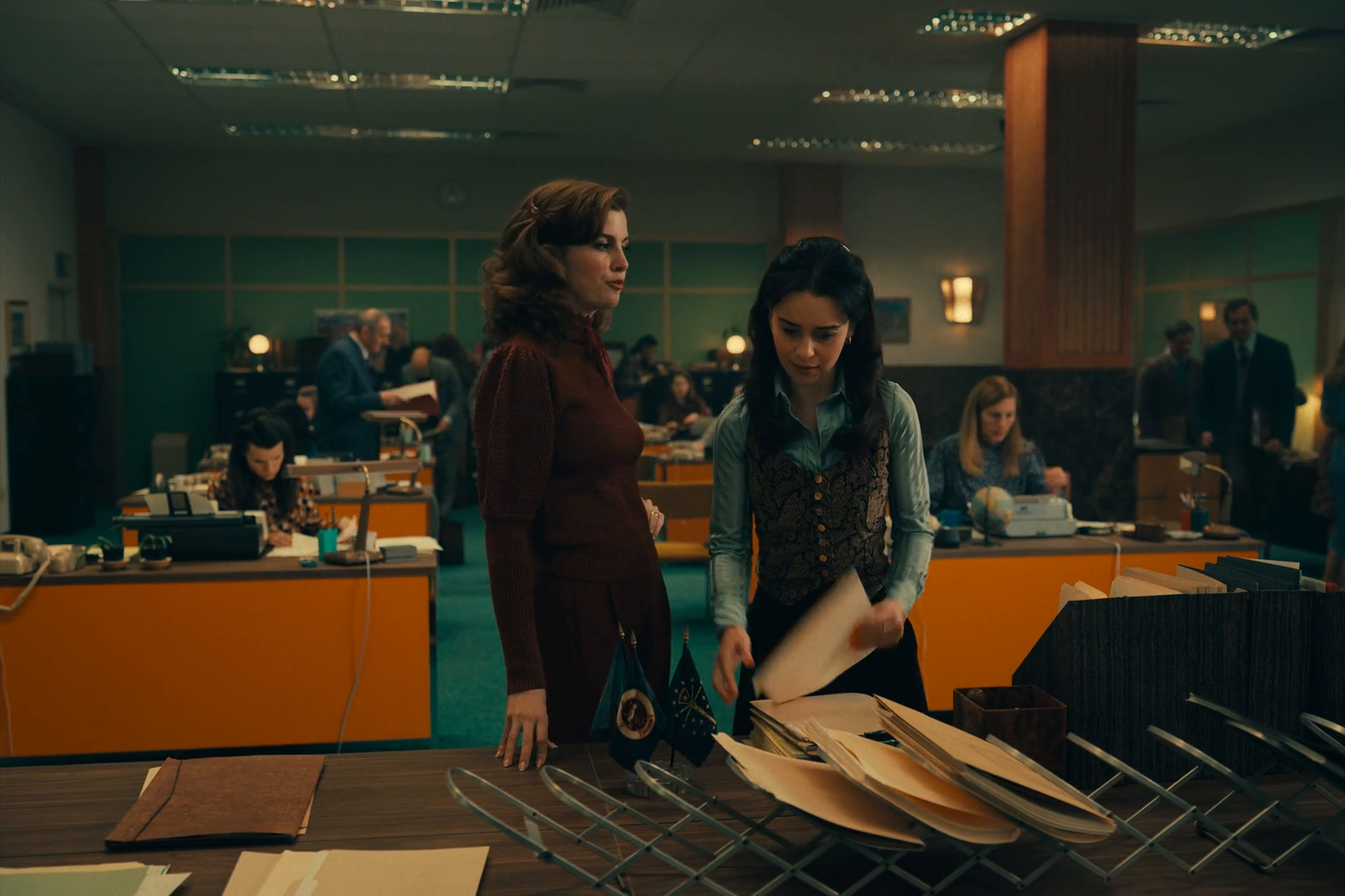 Keywords: emiliaclarke;emilia-clarke;emiliaclarkearchive;emilia-clarke-archive;ponies;