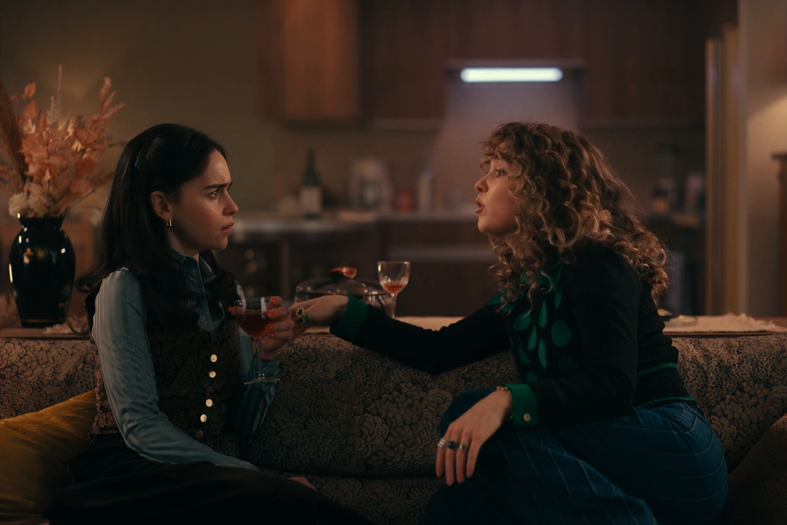 Keywords: emiliaclarke;emilia-clarke;emiliaclarkearchive;emilia-clarke-archive;ponies;