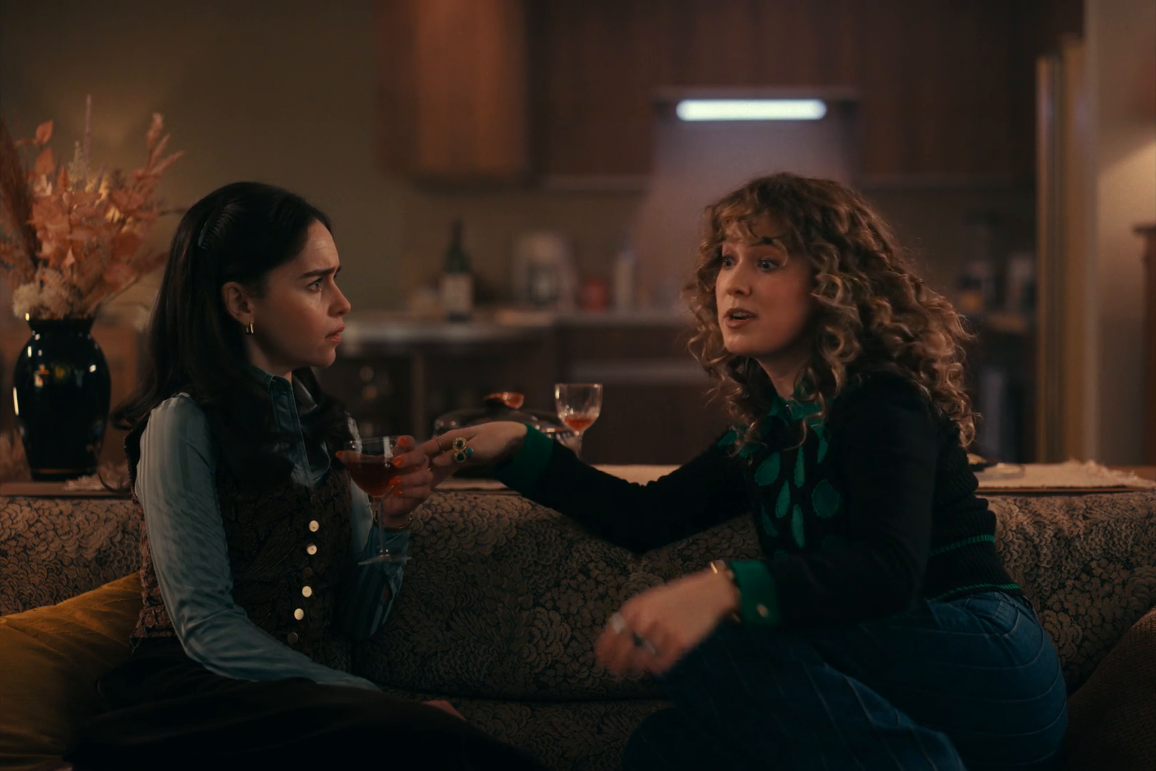 Keywords: emiliaclarke;emilia-clarke;emiliaclarkearchive;emilia-clarke-archive;ponies;